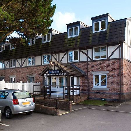 Travelodge Bournemouth Cooper Dean Extérieur photo
