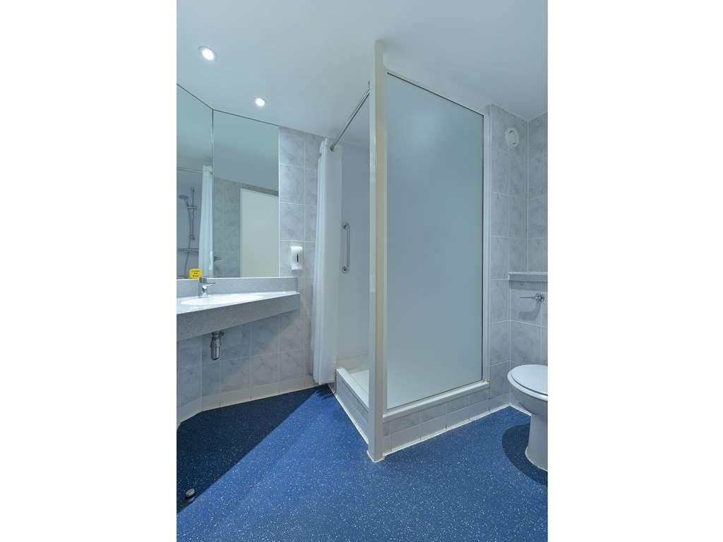 Travelodge Bournemouth Cooper Dean Chambre photo