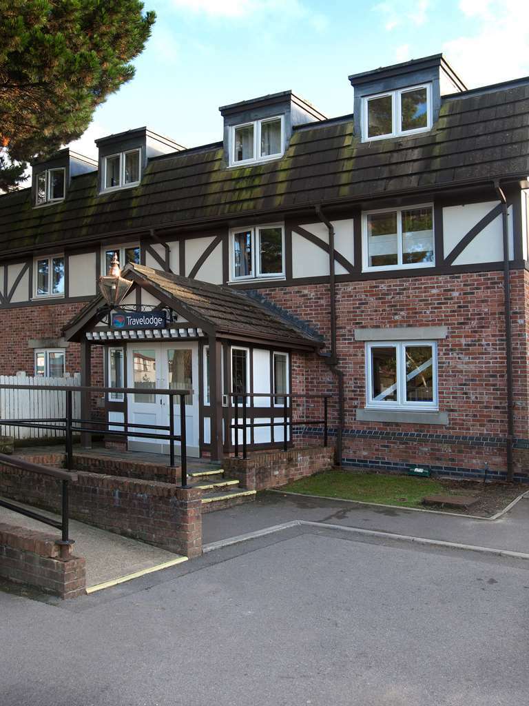 Travelodge Bournemouth Cooper Dean Extérieur photo